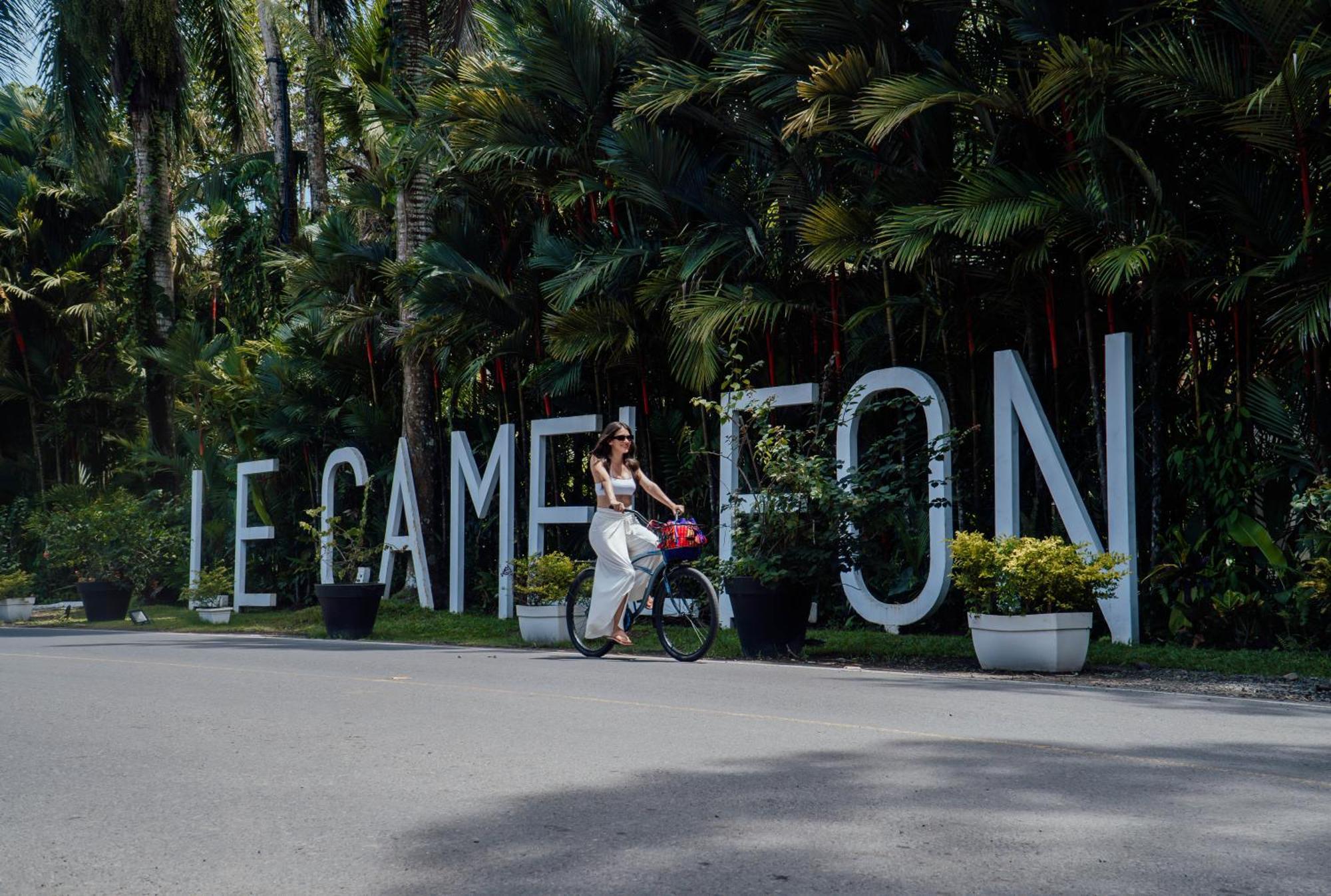Le Cameleon Boutique Hotel Puerto Viejo de Talamanca Exterior foto